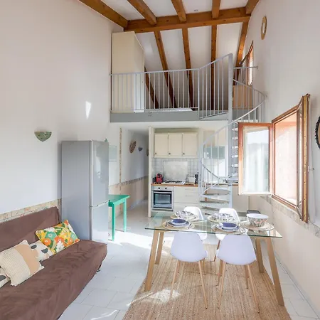 La Tour Genoise - Climatise Avec Piscine Partagee *