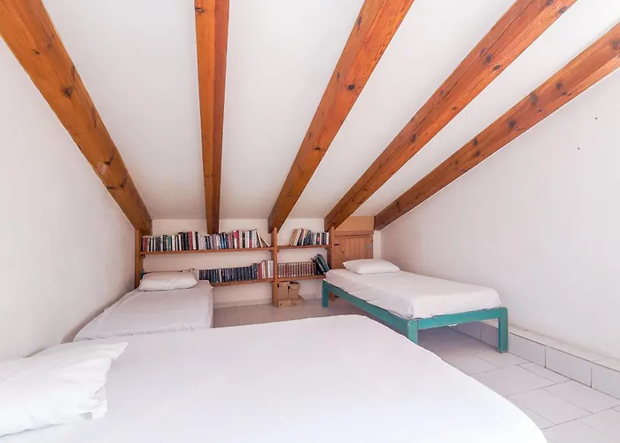 La Tour Genoise - Climatise Avec Piscine Partagee Appartement